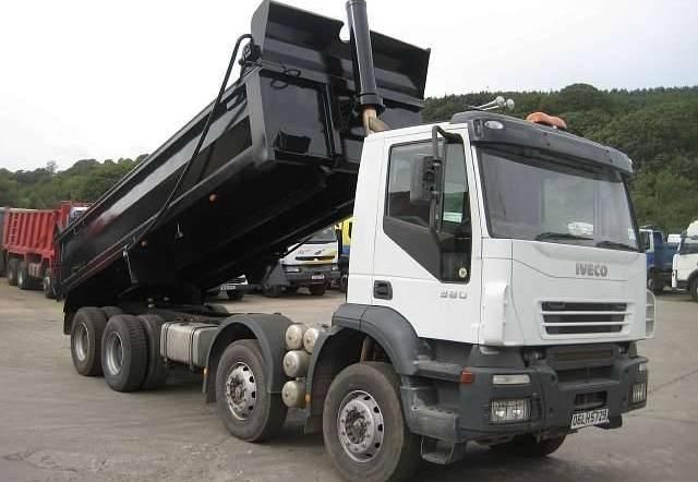 Xe ben tự đổ