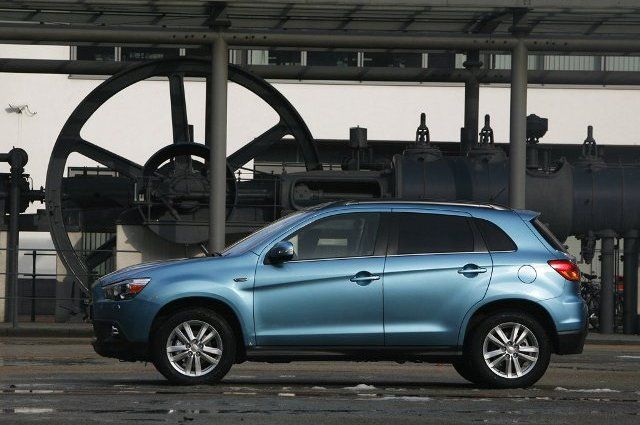 Outlander Sport 4