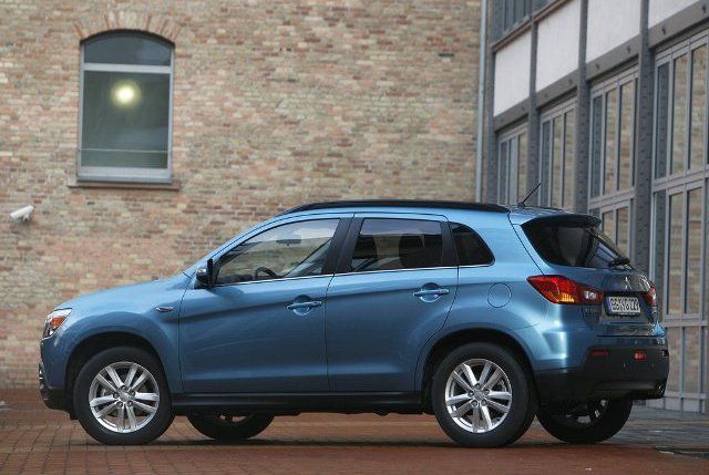 Outlander Sport 7