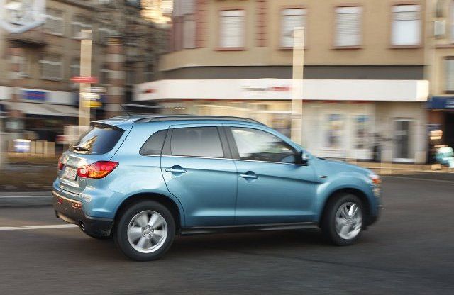 Outlander Sport 9