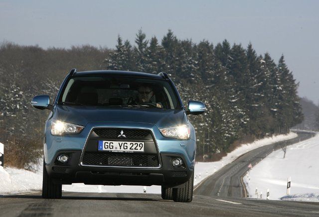Outlander Sport 10
