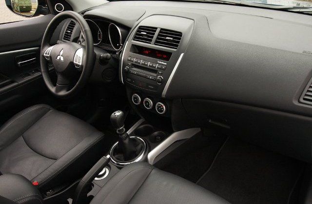 Outlander Sport 6