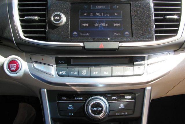 Honda Accord 2013 - Ảnh 18