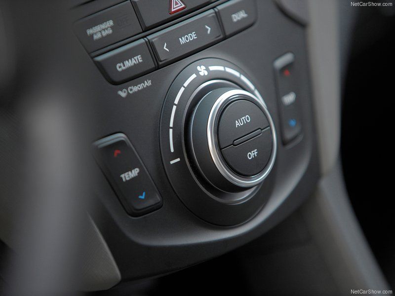 Hyundai Santa Fe 2013 - Ảnh 19