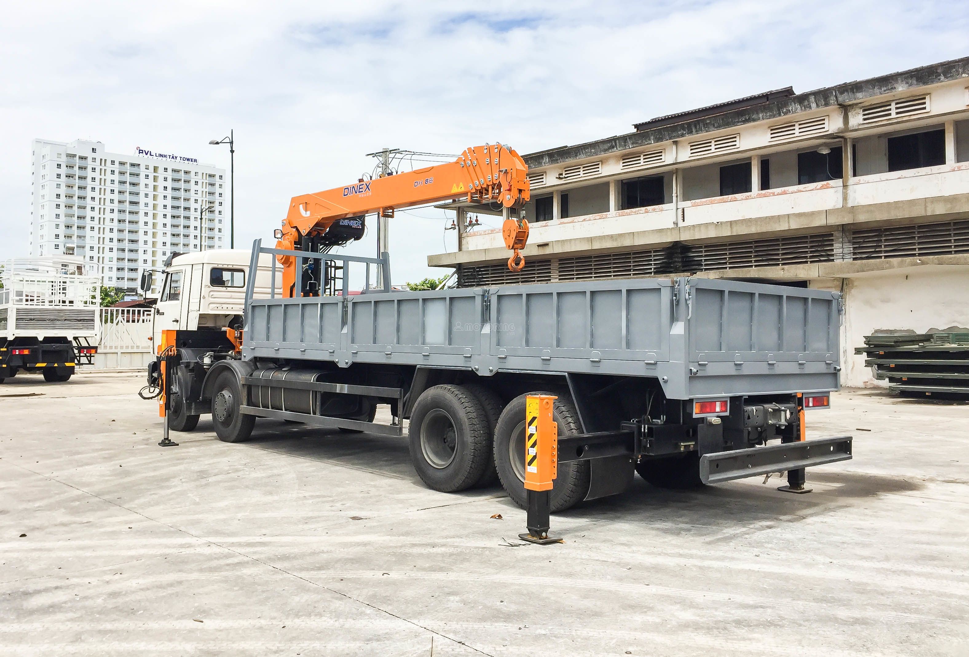 Kamaz Tải cẩu 4 giò Kamaz 6540 gắn cẩu Hàn Quốc  2020 ảnh 5