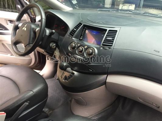 Mitsubishi Grandis 2004 ảnh 3