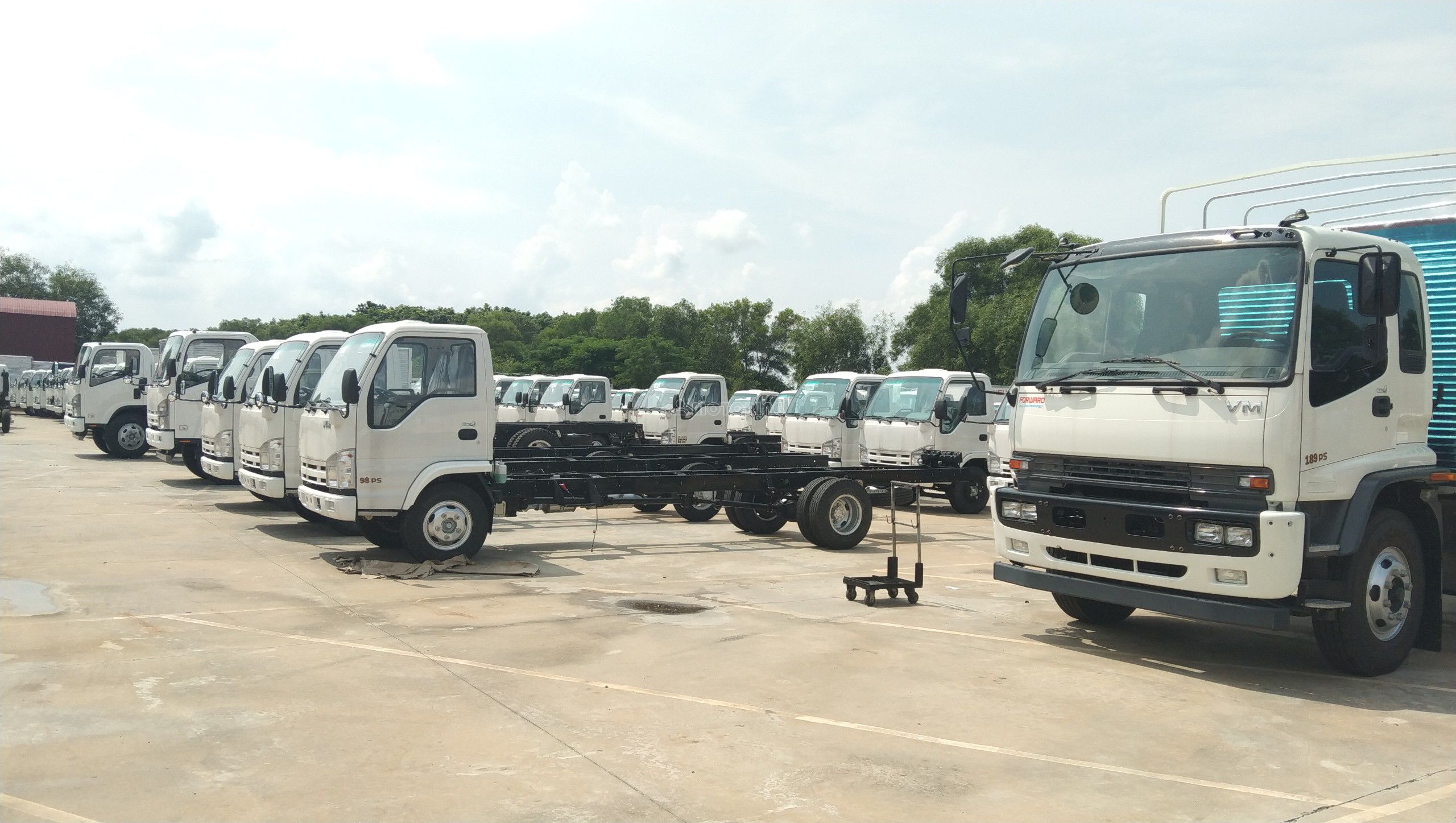 Isuzu 1t9 thùng dài 6m2 nhập khẩu ckd 2020 ảnh 4