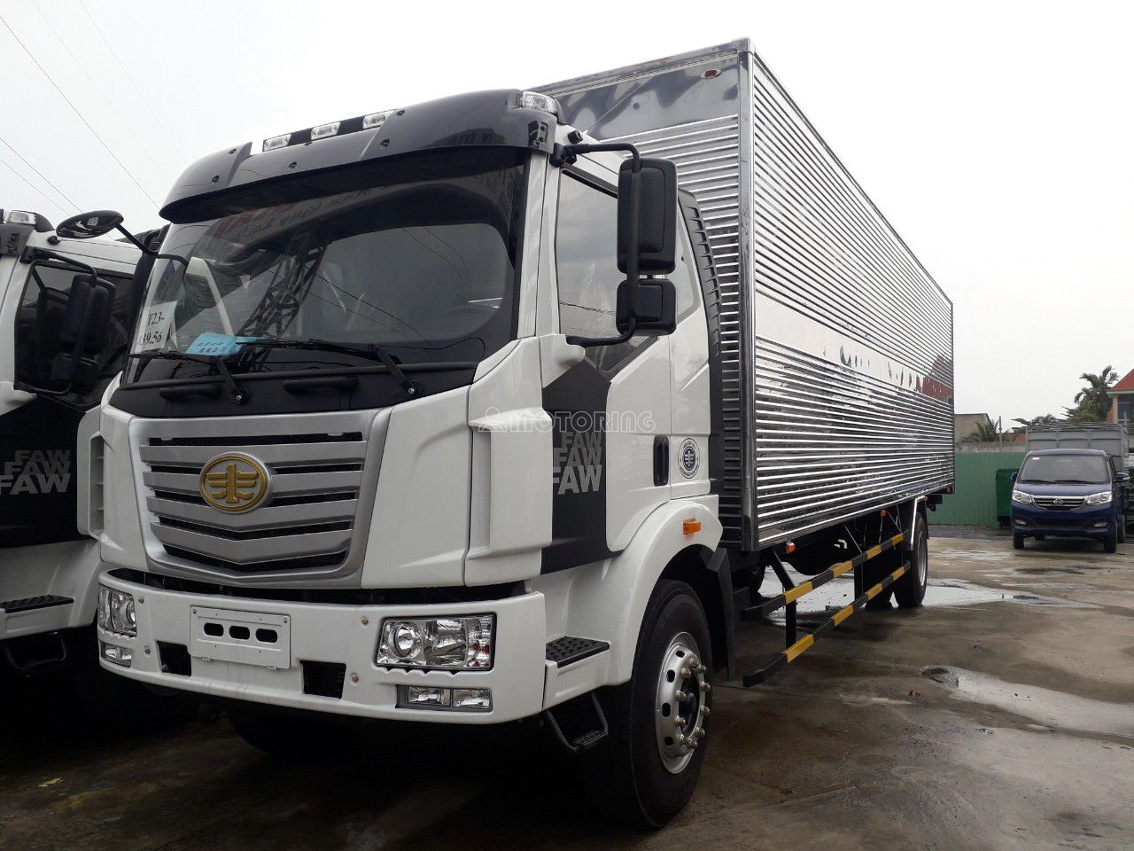 Faw 7 tấn thùng kín 9m7 2020