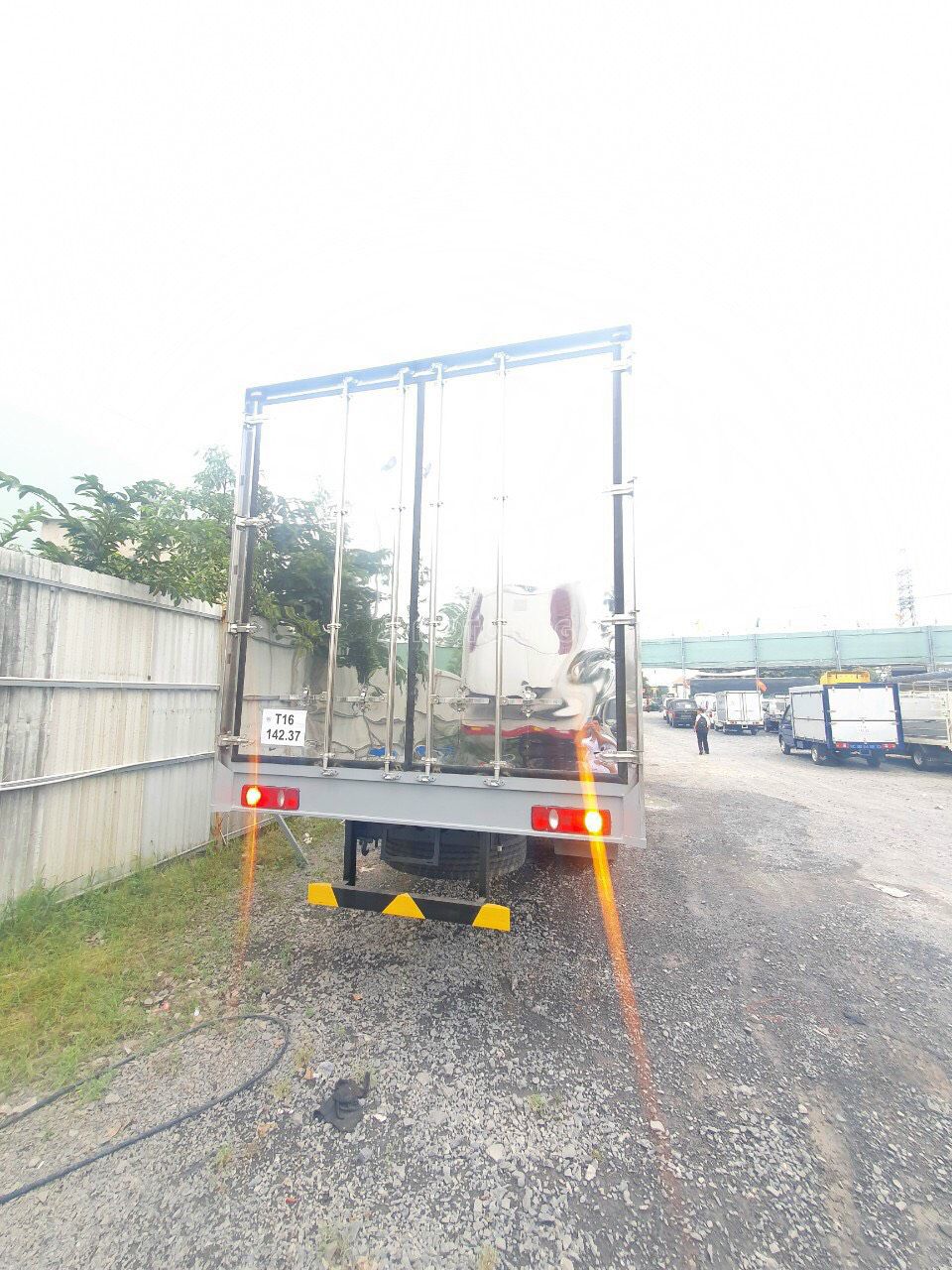 Dongfeng 8 tấn thùng kín dài 9m7 trả góp 2021 ảnh 3