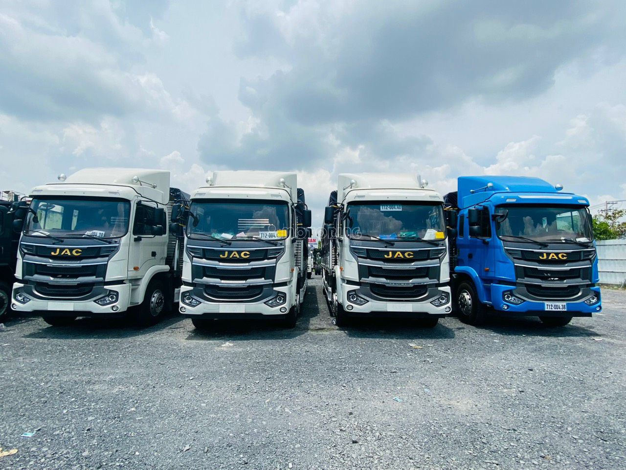 JAC A5 tải 9 tấn thùng dài 8m2 2021 ảnh 2