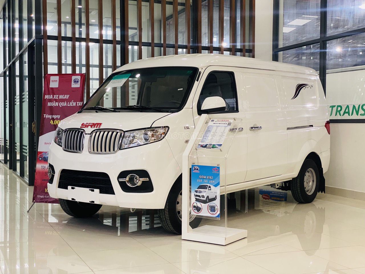 Dongben Van 2 chỗ chạy hàng 24h