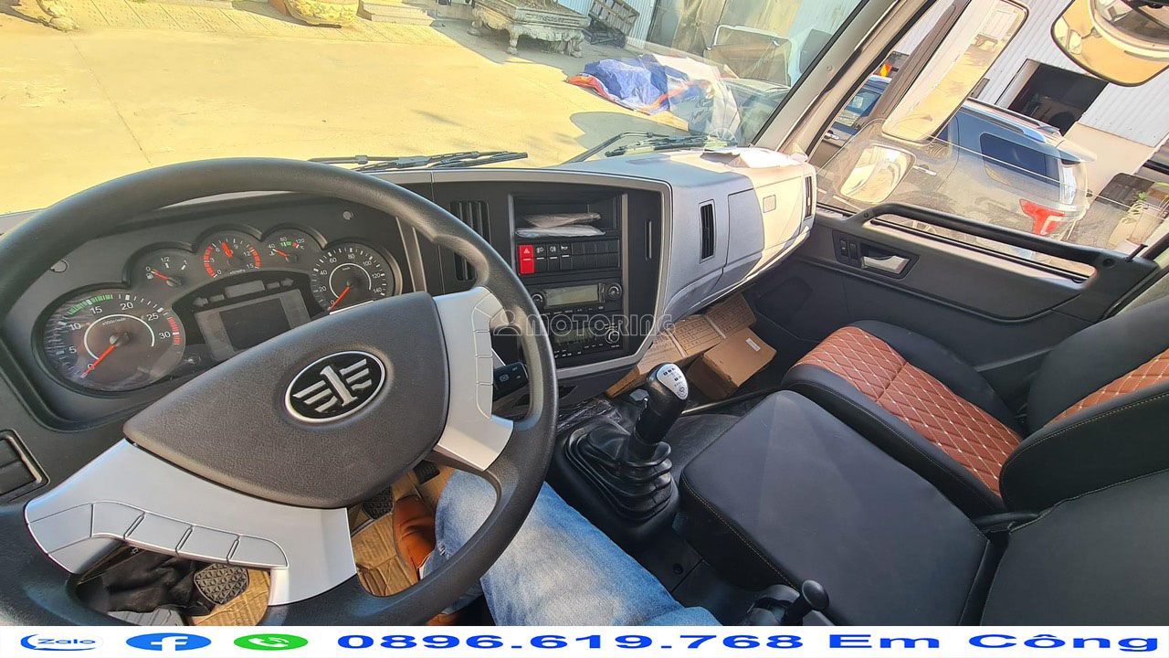 Faw 8 tấn thùng kín container 8m3 2021 ảnh 3