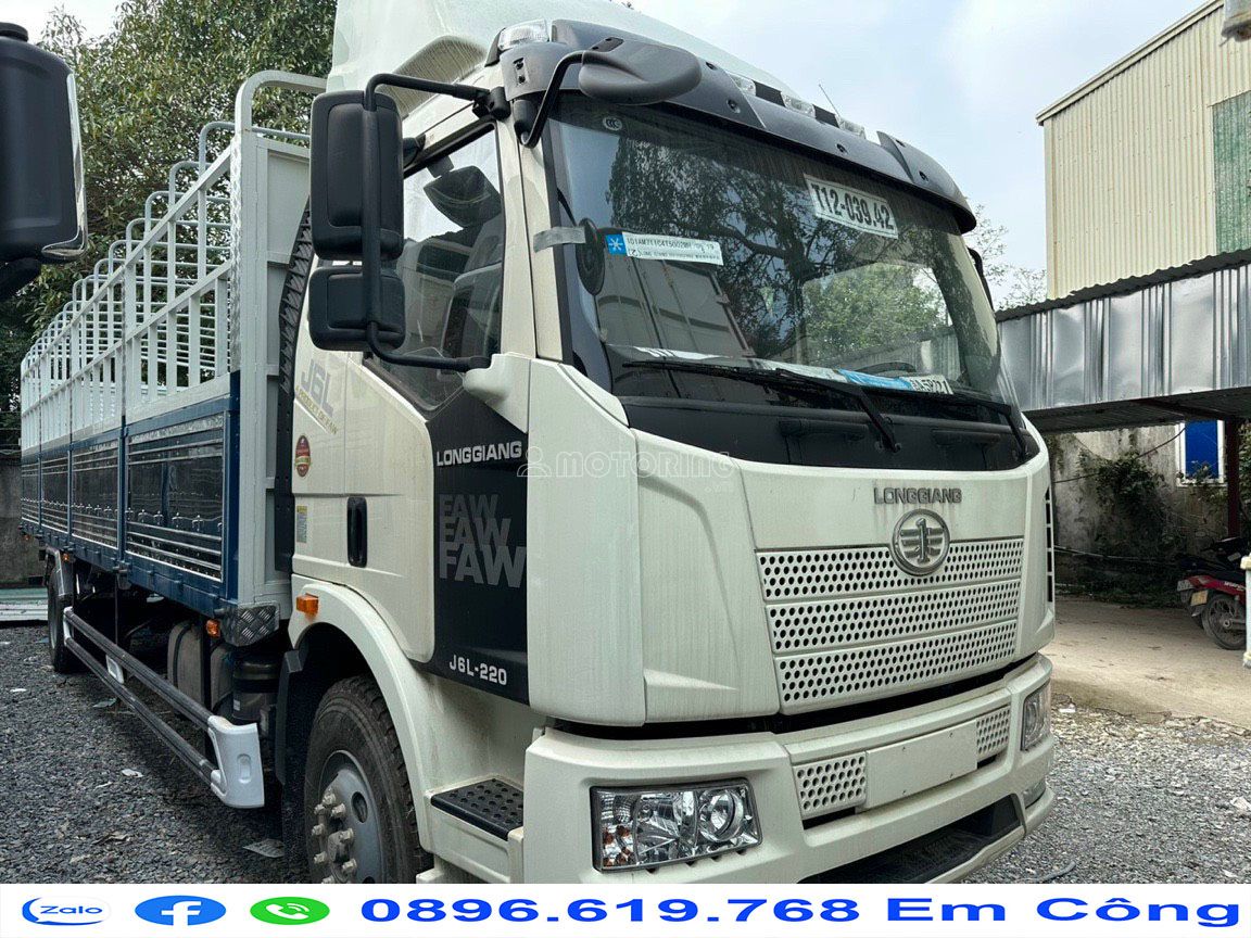 Faw nhập khẩu nguyên chiếc 9m7 8 tấn