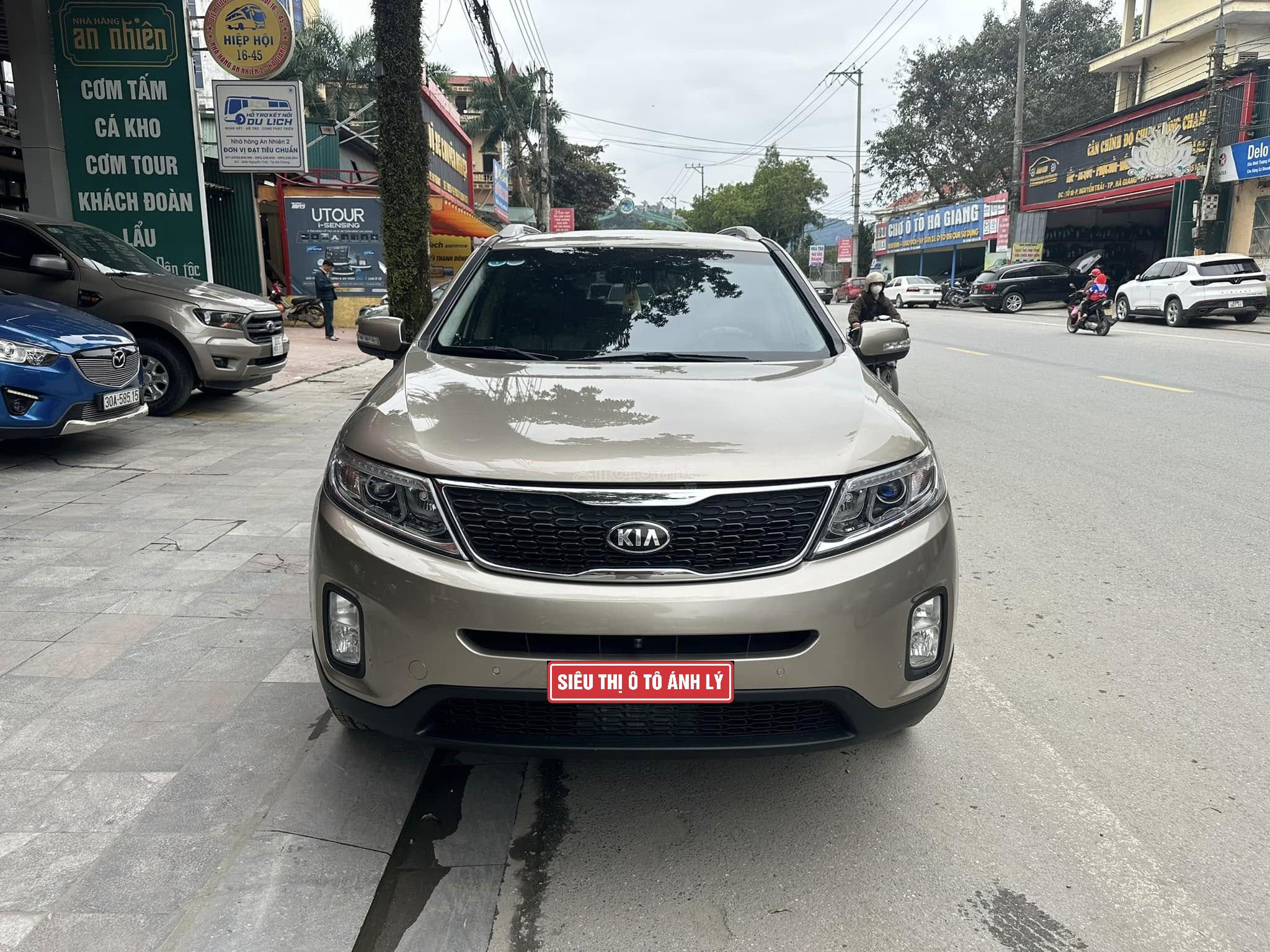 Kia Sorento 2.2D MT 4x2 2014